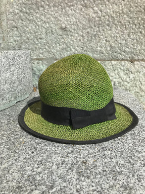Chapeau cloche tressé vert