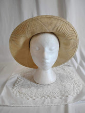 Chapeau cloche en paille