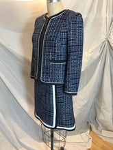 Ensemble robe tailleur marine et blanc