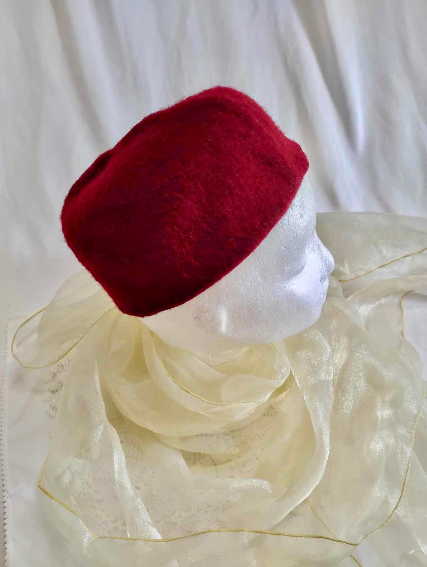 Chapeau style Fez bourgogne