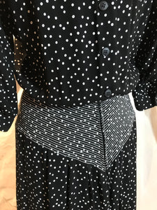 Robe longue noire picotée