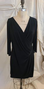 Robe cache-coeur noire
