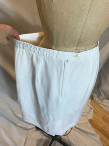 Jupe tailleur blanche