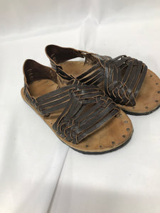 Sandales tressées cuir brun