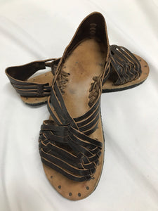 Sandales tressées cuir brun