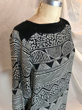 Robe de soie noire et blanche