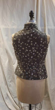 Blouse sans manches fleurie