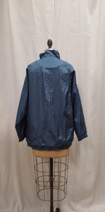 Coupe-vent bleu luisant