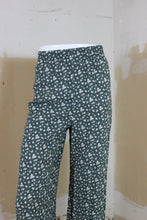 Pantalons légers fleuris