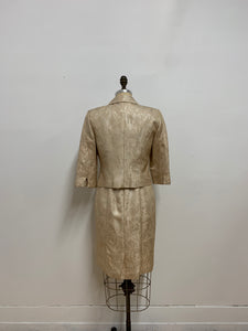 Ensemble tailleur robe et veston beige métallique