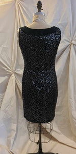 Robe noire à paillettes