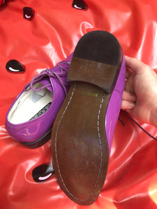 Chaussure vinyle mauve