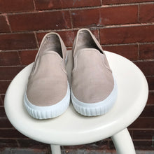 Slip-ons beiges