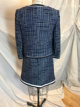 Ensemble robe tailleur marine et blanc