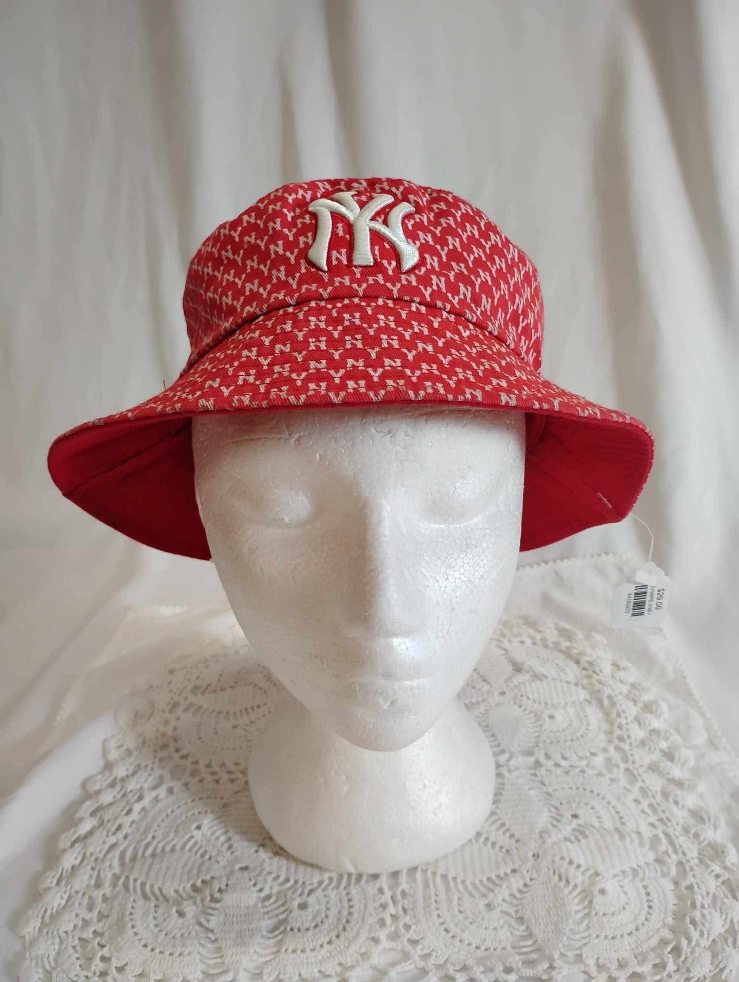 Bucket hat rouge réversible NY Yankees