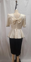 Robe de soirée noire et crème