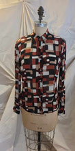 Blouse motifs rétro marron
