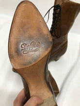 Bottillons de cuir brun