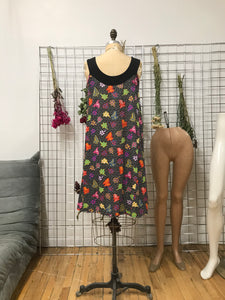 Robe ligne A picots fleurs