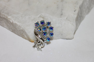 Broche Bouquet en strass bleu