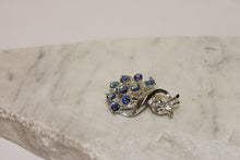 Broche Bouquet en strass bleu