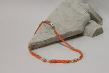 Collier torsade de pierres roses et perles d'eau douce