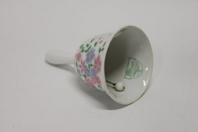 Cloche en céramique blanche motifs fleurs pastel