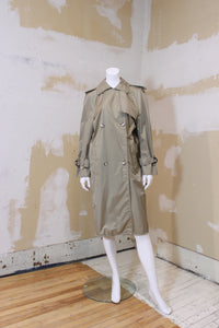 Trench imperméable gris sable