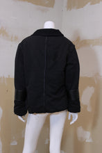 Manteau court noir col cheminé