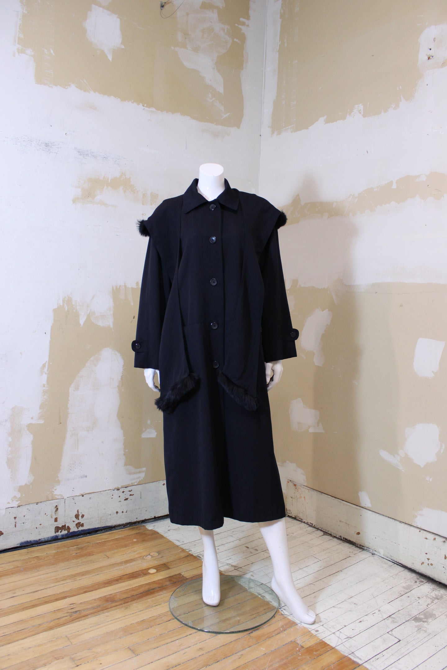 Long manteau de laine marine