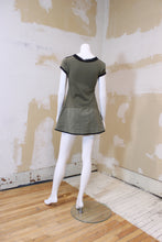 Robe manches courtes kaki et noire