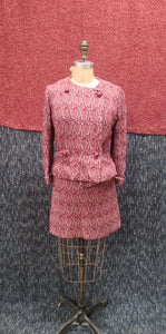 Jupe tailleur à motifs paisley framboise