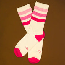 Marcia retro gym socks à rayures roses