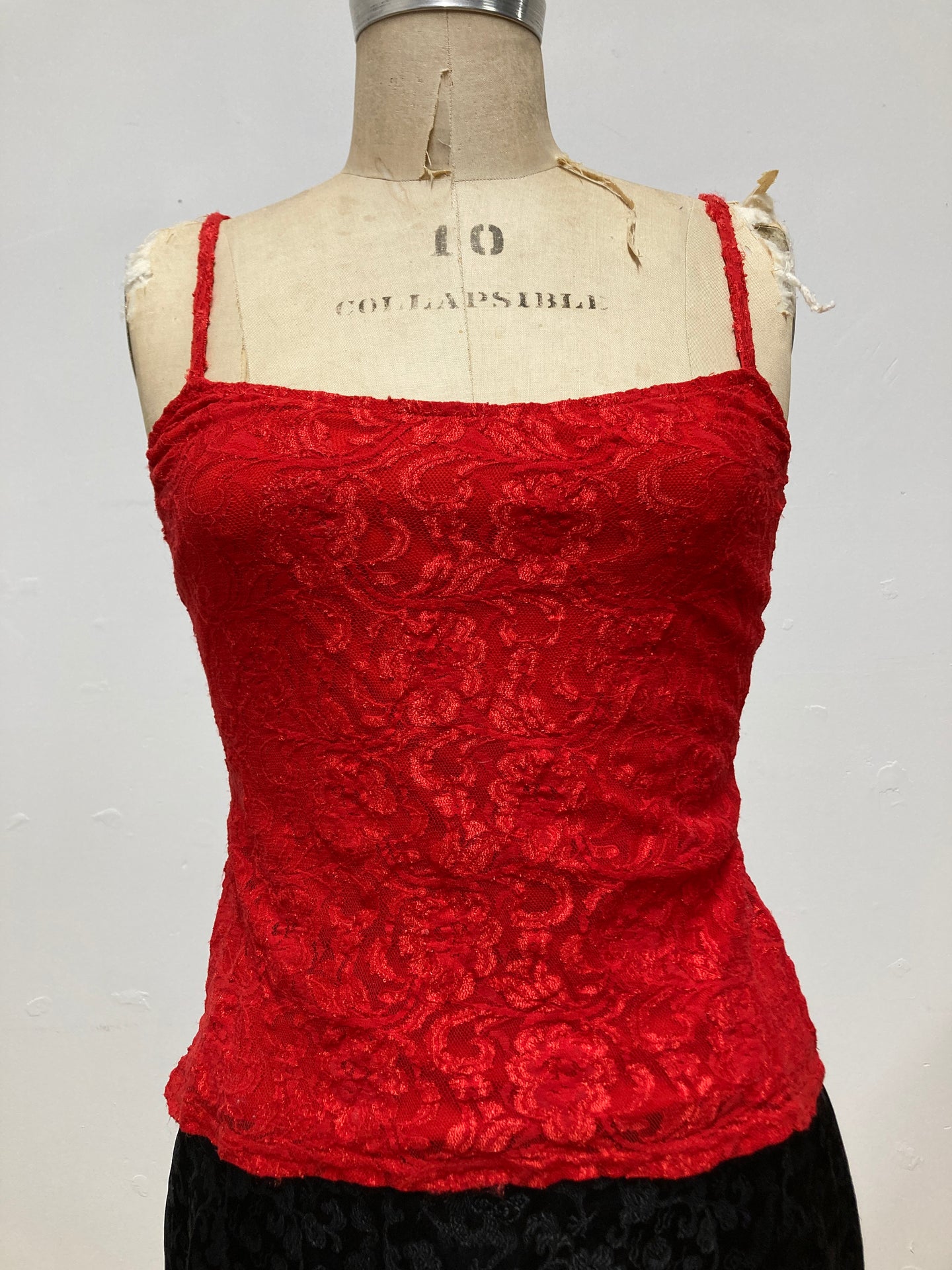 Camisole dentelle rouge