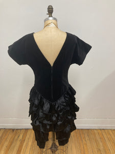 Robe de soirée velours et froufrous