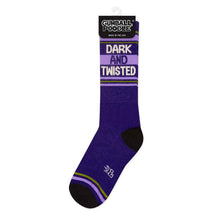 Chaussettes de sport montantes sombres et tordues