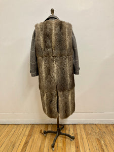 Pelisse longue de fourrure