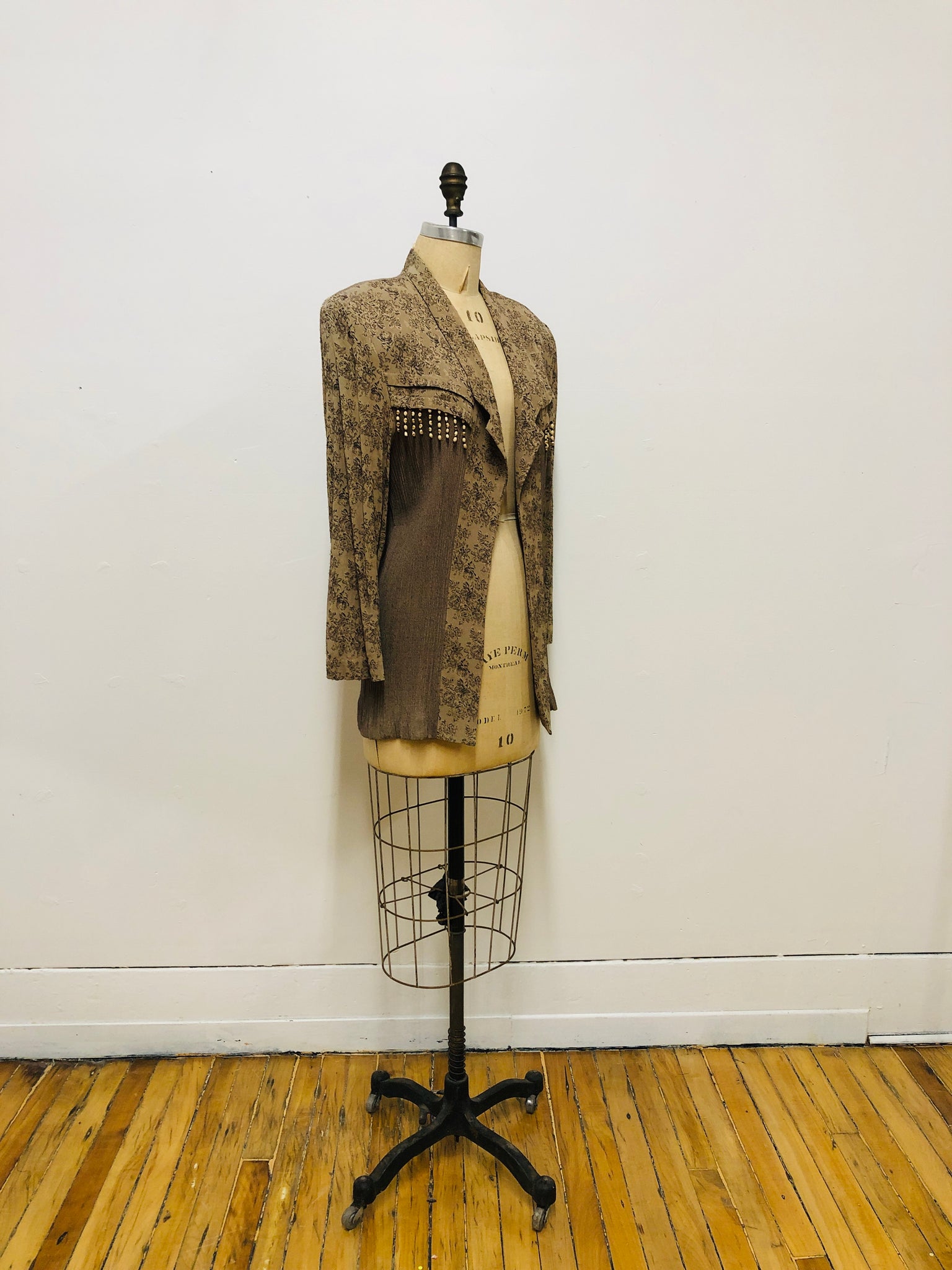 Veste a franges 2025