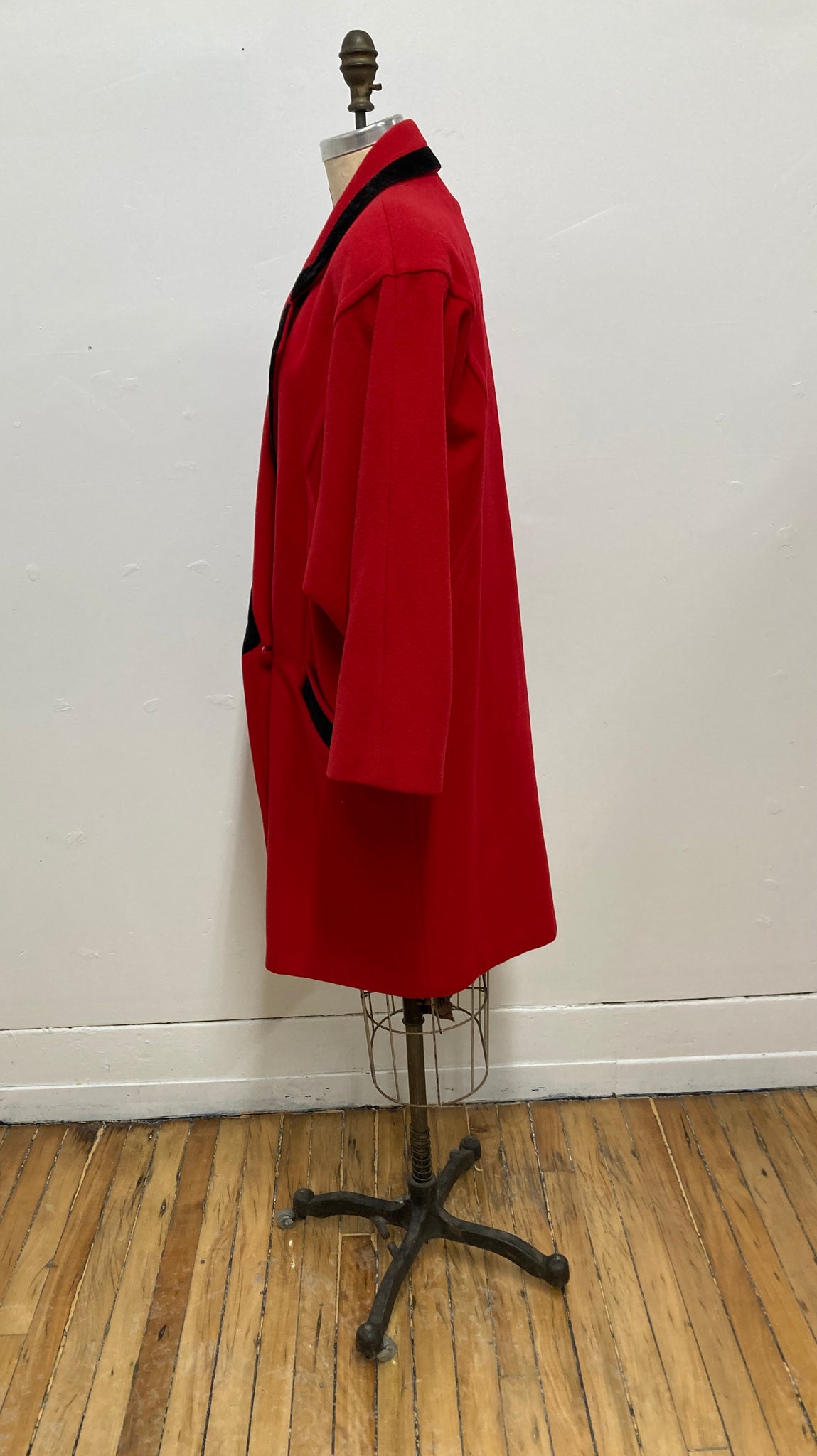 Manteau rouge 2025 et noir