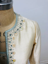 Robe de soie brute vintage