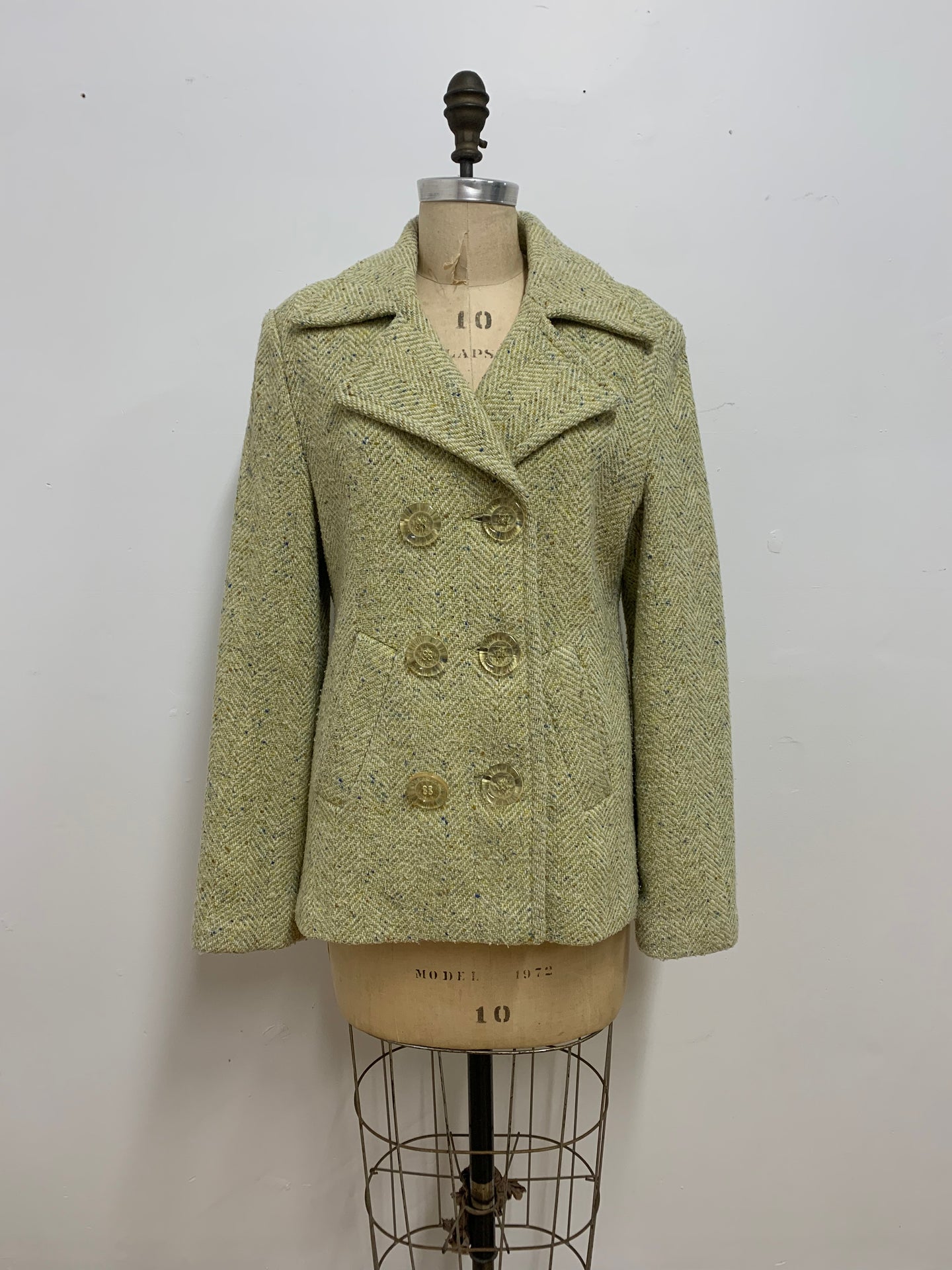 Manteau de laine vert pâle