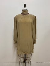 Tunique de soie beige et mauve