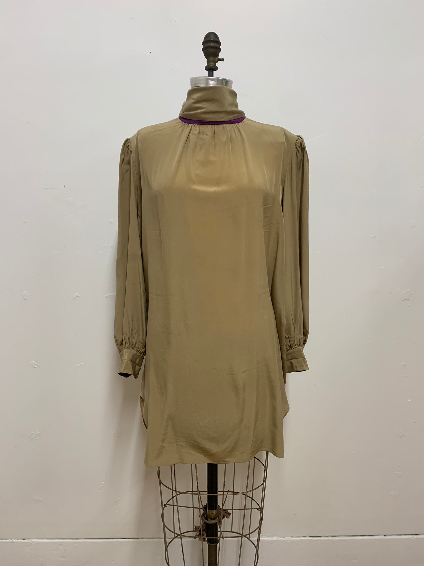 Tunique de soie beige et mauve