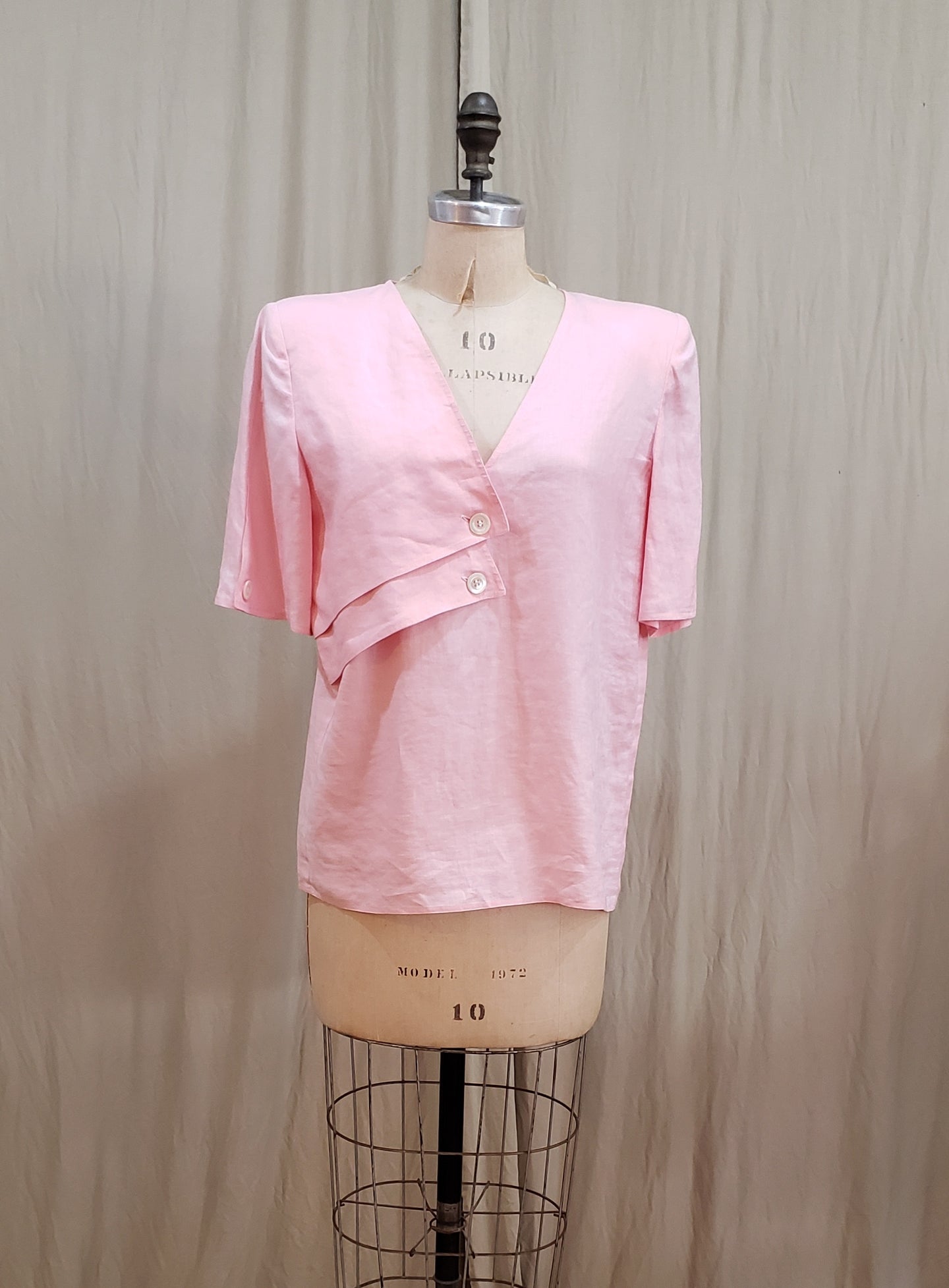 Blouse de lin rose pâle