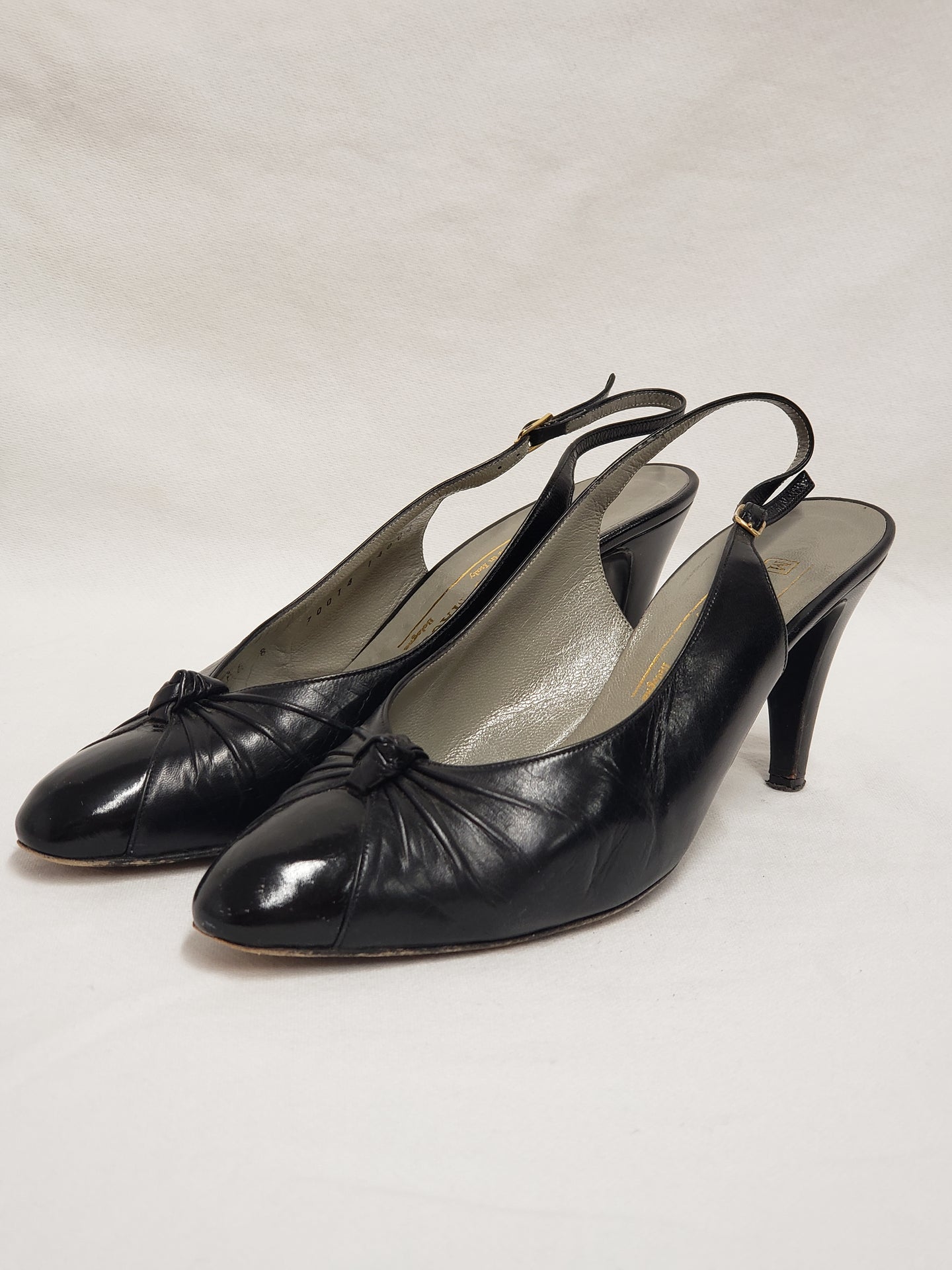 Escarpins à talon noir vintage