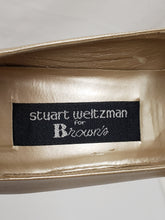 Chaussure à talons beige nacré vintage