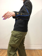 Blazer court style militaire