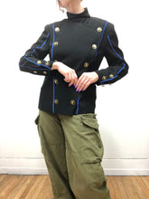Blazer court style militaire