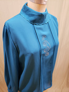 Blouse bleu azur avec strass