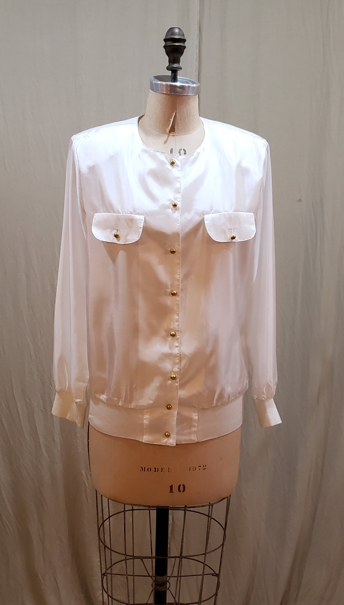 Blouse satinée blanche